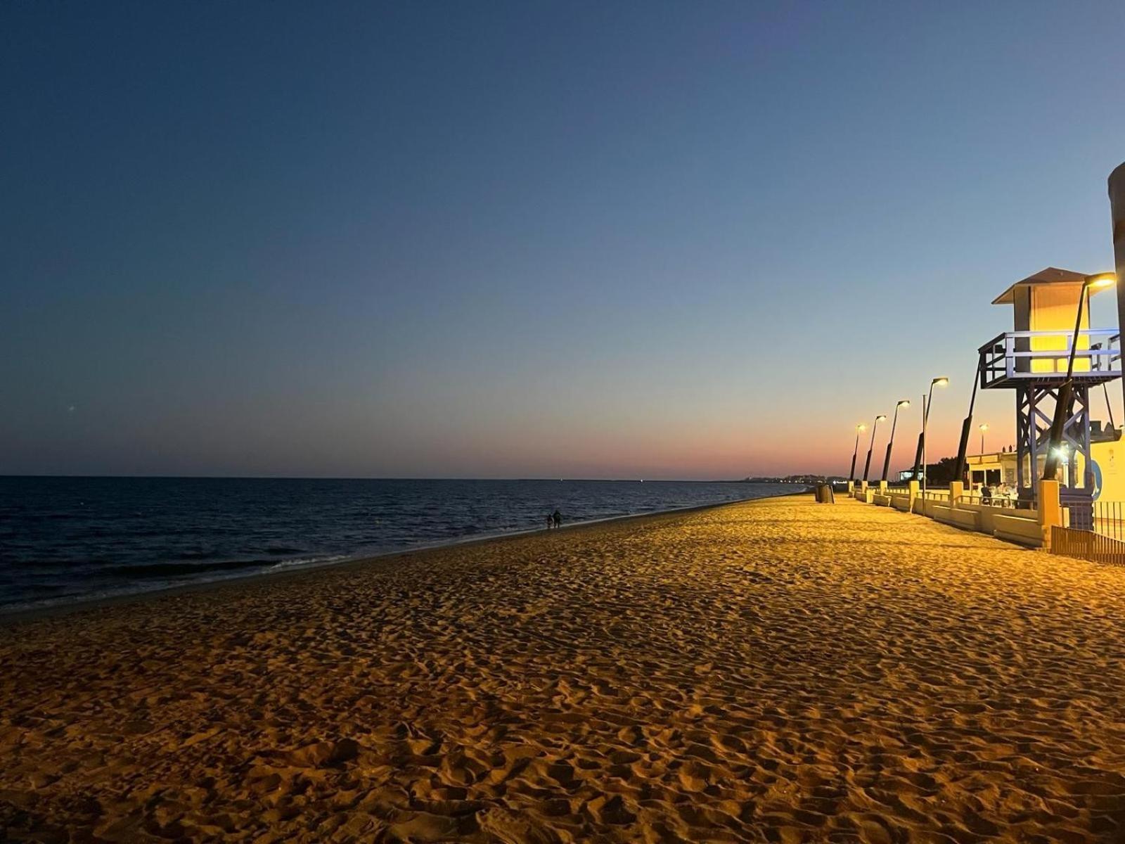 Tolles Ferienhaus Mit Sonnenterrasse Direkt Am Meer إيسلا كريستينا المظهر الخارجي الصورة